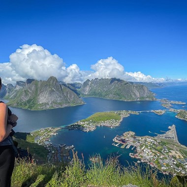 Lofoten Islands in a nutshell - Reinebringen - Norwegen