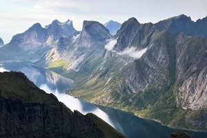 Majestic mountains - Lofoten Islands in a nutshell, Norway