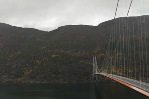 Hardangerbrücke - RIB-Bootsfahrt in Ulvik, Hardanger, Norwegen