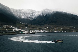 RIB Bootsfahrt Winter in Odda, Norwegen
