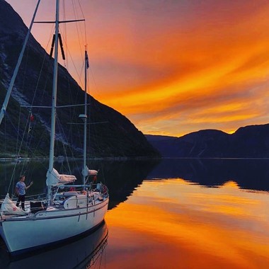 Sonnenuntergang in Eidfjord - der Hardangerfjord, Norwegen