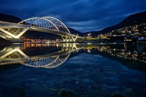 Loftesnes-Brücke in Sogndal - Norwegen
