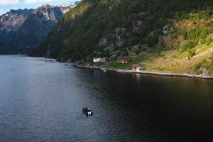 RIB-boat tour in Ulvik