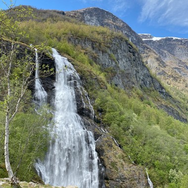 Kultur und Wasserfall tour in Flåm