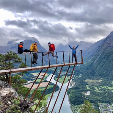 På Rampestreken -  Guidet fjelltur til Romsdalseggen - Åndalsnes
