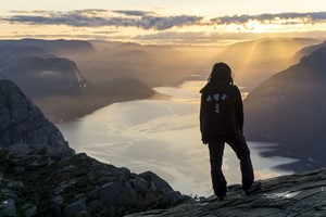 Sonnenuntergang über dem Lysefjord - Der Lysefjord, Norwegen
