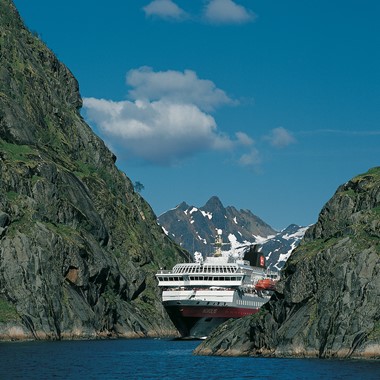 Mächtiger Trollfjord - Svolvær, Norwegen