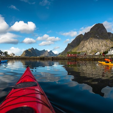 Guided kayak trip in Reine - Lofoten, Norway