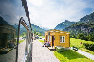 Esperando el tren de Flåm - Noruega