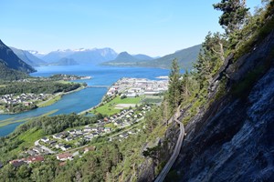 Opplev Åndalsnes med Fjord Tours på UNESCO Geirangerfjord og Trollstigen turen 