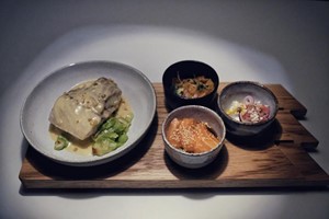 Middagen er servert  - Kulinarisk Nordlyscruise fra Tromsø 