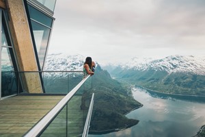 Vistas de Loen - Noruega