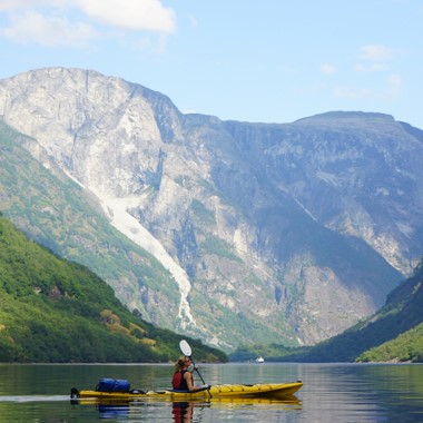 Go kayaking on the Nærøyfjord on the Norway in a nutshell® tour by Fjord Tours