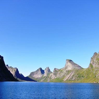 Vakre Lofoten - Lofoten i et nøtteskall med Fjord Tours 