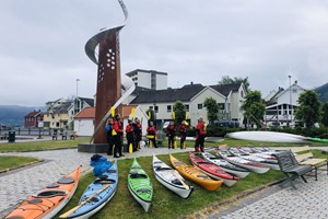 Guided kayak trip on Sognefjorden - Balestrand, Norway