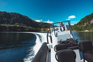 Eine lustige Tour auf dem Hardangerfjord - Rib-Bootsfahrt auf dem Hardangerfjord ab Øystese,  Norwegen