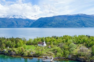Panoramic fjord view - RIB - boat to Finnabotn from Balestrand, Norway