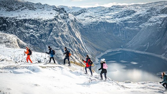 Winter hike to Trolltunga - Odda, Norway