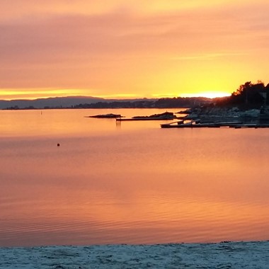 Things to do in Oslo - experience the sunset at Island hoppinin Oslo - Norway
