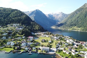 Midtnes Hotel - Panoramic view of Balestrand, Sognefjorden, Norway