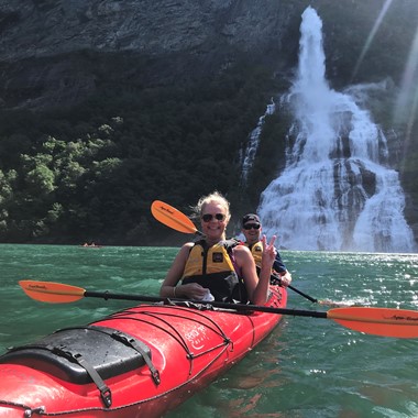 Guided kayak tour on the Geirangerfjord to the "Seven sisters" from Geiranger, Norway
