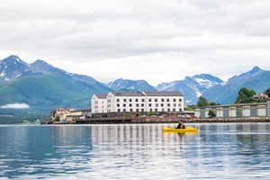 Guided kayak tour on the Romsdalsfjord - Åndalsnes, Norway