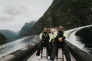 Full fart på fjorden - Fjord og laksesafari, Øystese - aktiviteter i Øystese 