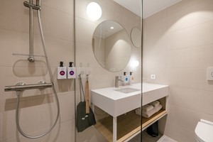 Hotels in Bodø - Quality Hotel Ramsalt, bath room  - Bodø, Norway
