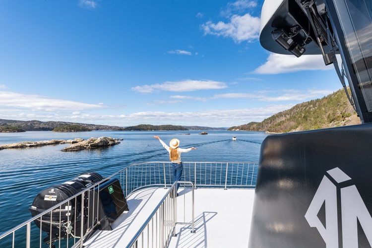 Crucero en una embarcación eléctrica por el fiordo de Oslo