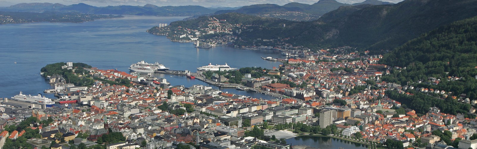 Panorama-view-of-Bergen-Jan MLillebø - visitBergen.jpg