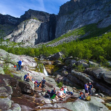 Aktivitäten in Odda - ein Hauch frischer Luft an den Hängen der Trolltunga - klassische Wanderung, Odda, Norwegen