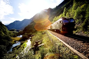 Descubre el famoso tren de Flam durante el conocido tour Norway in a nutshell® de Fjord Tours
