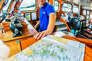 Capitán en el crucero por el fiordo de Oslo - Oslo, Noruega