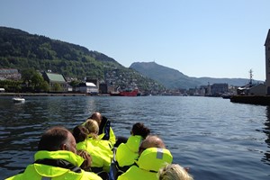 Safari por los fiordos en lancha en Bergen
