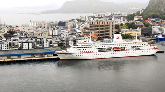 La terminal de Hurtigruten en Ålesund