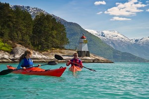 Fjord kayaking in Jondal - Hardanger, Norway