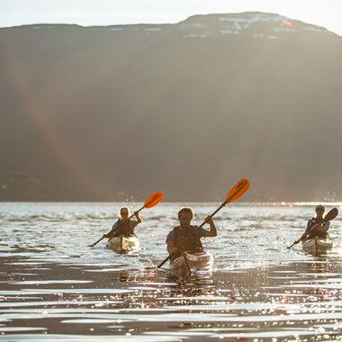 Aktivitäten in Jondal - Fjordkajakfahren auf dem Hardangerfjord - Jondal, Hardanger, Norwegen